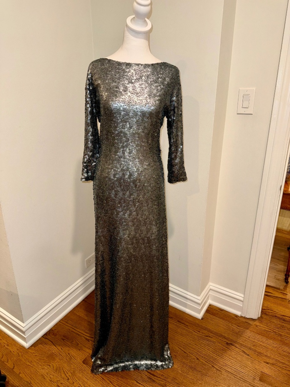 Stunning Marc Jacobs Gunmetal Fully Sequined Metallic Gown Size 8